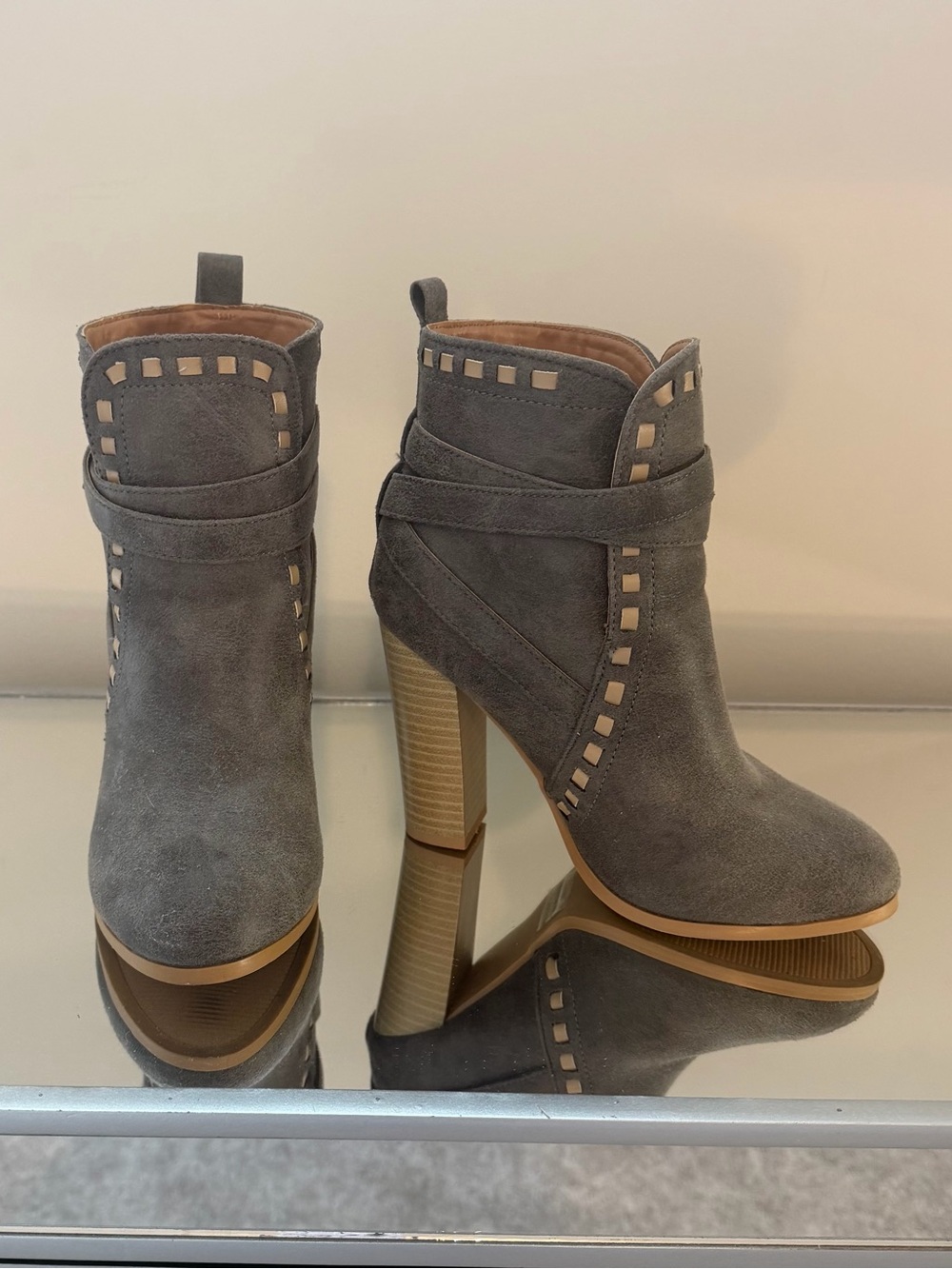 Venus Women's Grey Suede High-Heel Ankle Boot